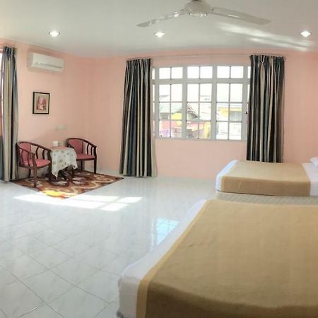 Mikraj Hotel Kampung Kuala Besut Exterior photo