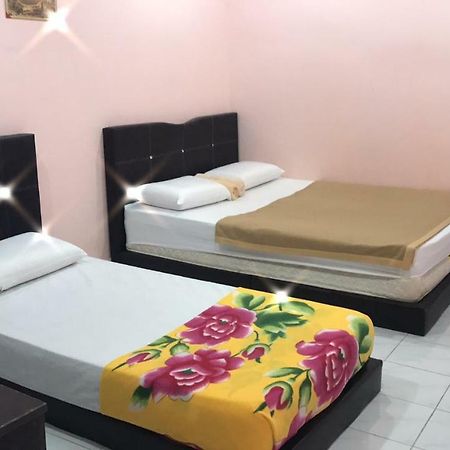 Mikraj Hotel Kampung Kuala Besut Exterior photo
